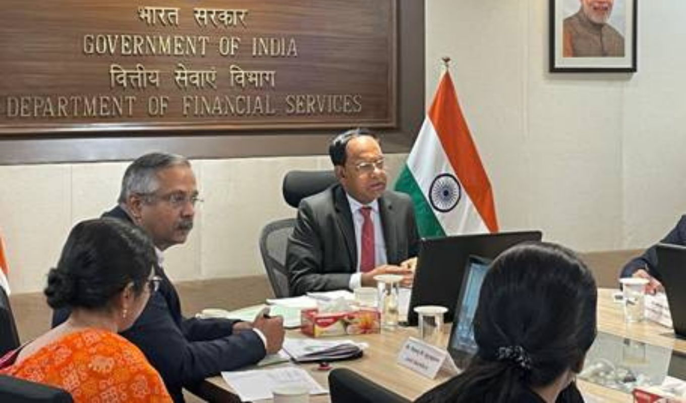 Finance Minister Urges Insurance Companies to Provide Faster Service to Policyholders Finance Minister Urges Insurance Companies to Provide Faster Service to Policyholders