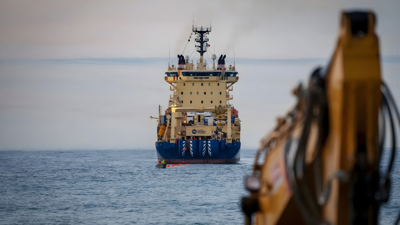 Google, Meta Delay Red Sea Cables as Security Risks Rattle Plans