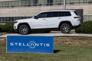 Stellantis Recalls 375000 Jeep SUVs Over Fire Risk Advises Owners to Park Outdoors Kokomo,-,September,1,,2025:,Jeep,Grand,Cherokee,Limited,At
