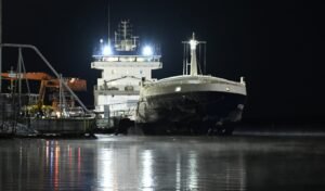 ফিনল্যান্ড–এস্তোনিয়া সাবমেরিন কেবল ক্ষতি তদন্ত ও নিরাপত্তা উদ্বেগ জোরদার ফিনল্যান্ড–এস্তোনিয়া সাবমেরিন কেবল ক্ষতি তদন্ত ও নিরাপত্তা উদ্বেগ জোরদার